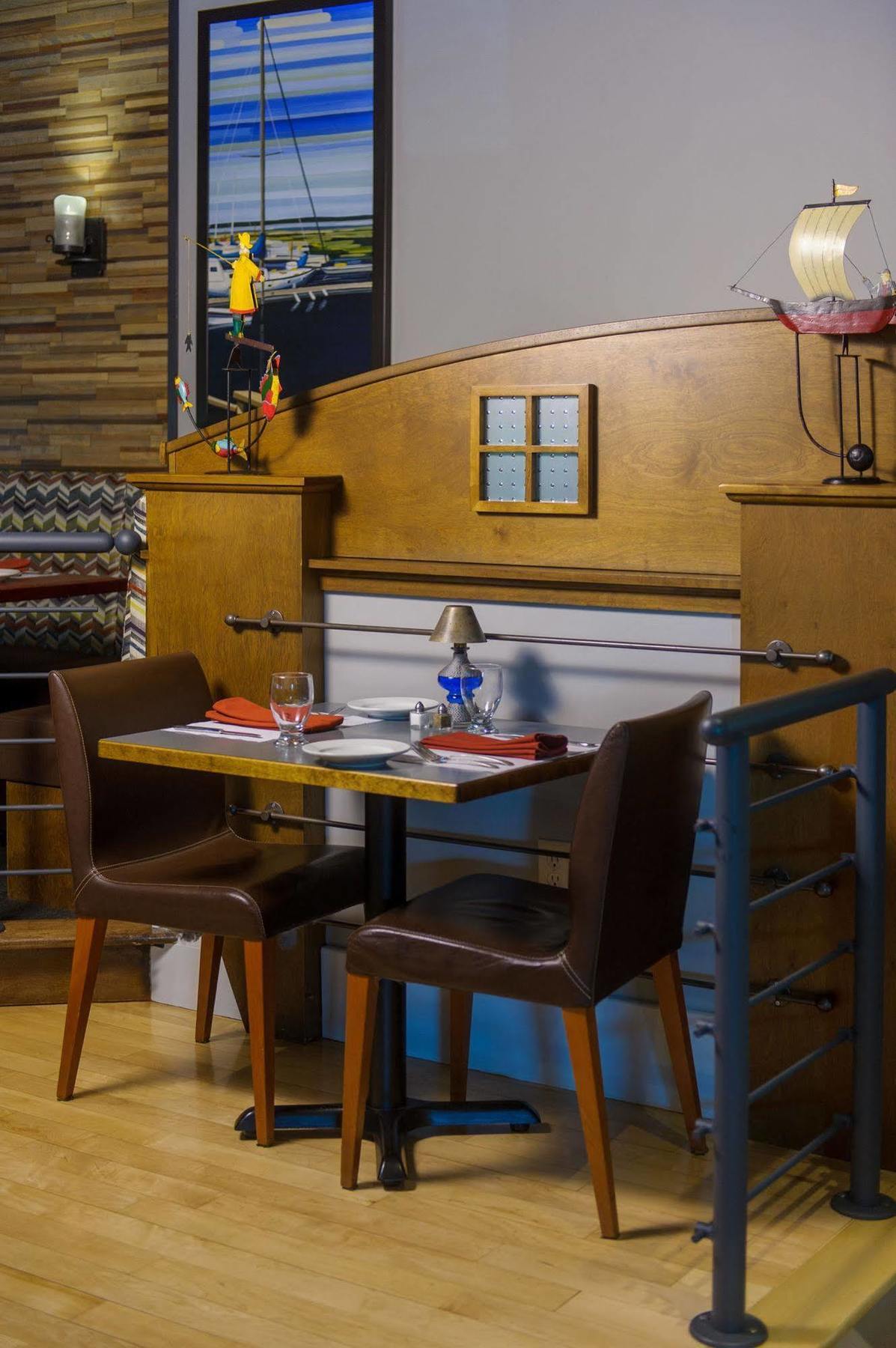 Auberge Gabriele Inn Shediac Exterior photo
