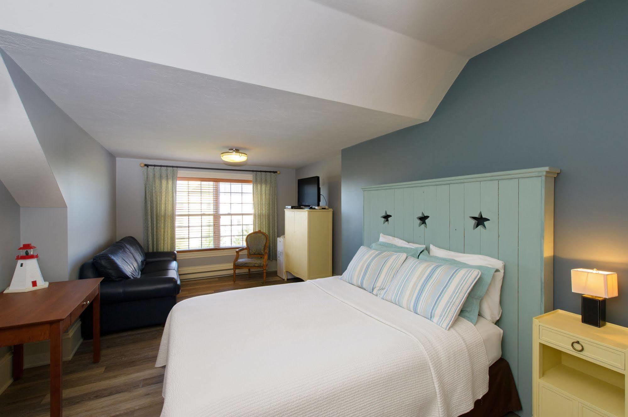 Auberge Gabriele Inn Shediac Exterior photo